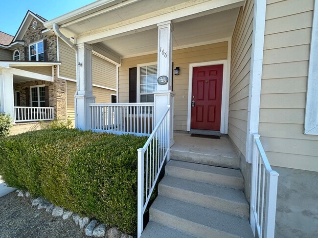 Building Photo - MOVE IN SPECIAL Charming Two-Story Home in Stone Oak With Fenced Backyard!