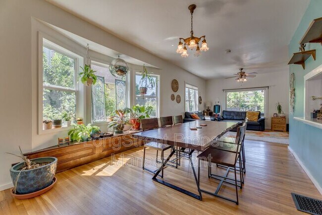 Building Photo - 5236 NE 18th Ave