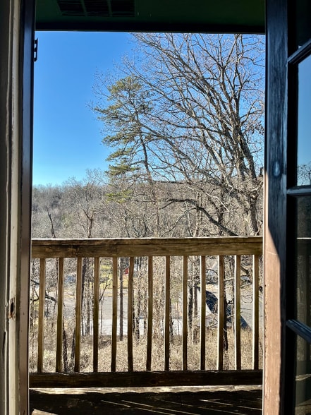 Building Photo - 143 Hendricks Blvd