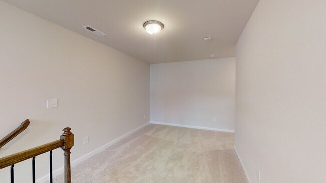 Building Photo - 103 Silver Fir Ln