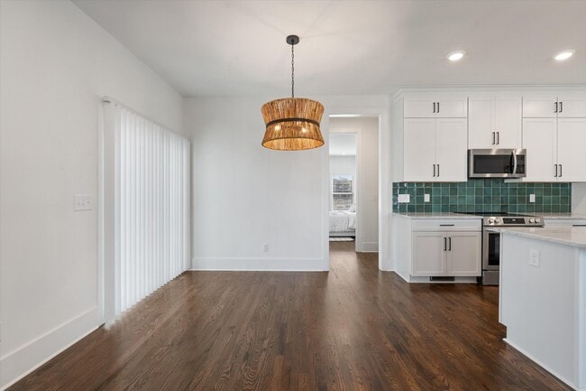 Building Photo - 1802 10th Ave N