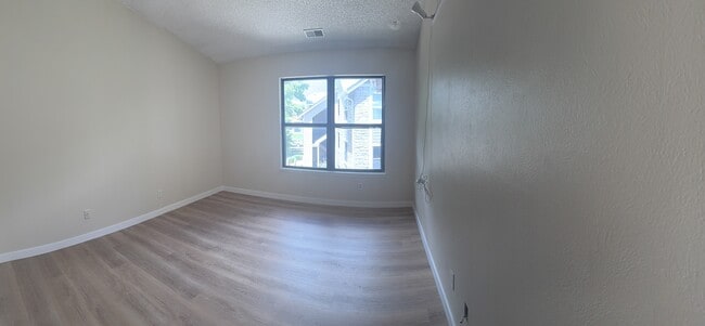 Building Photo - 8376 S Upham Way