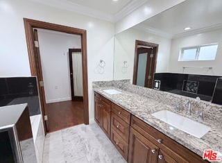 Building Photo - 7601 Kittyhawk Ave