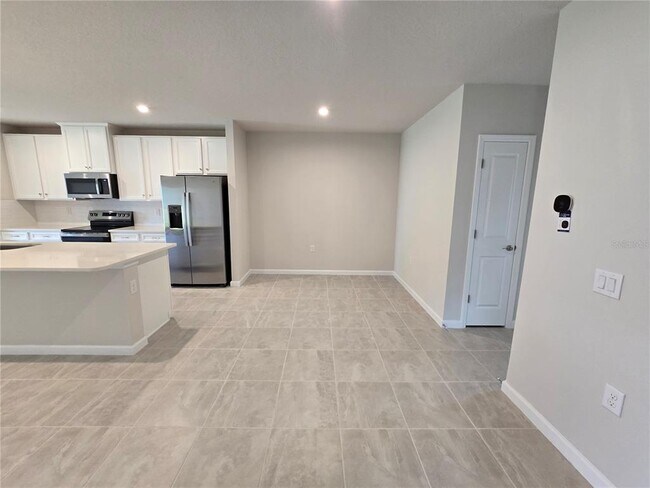 Building Photo - 456 Voltaire Dr