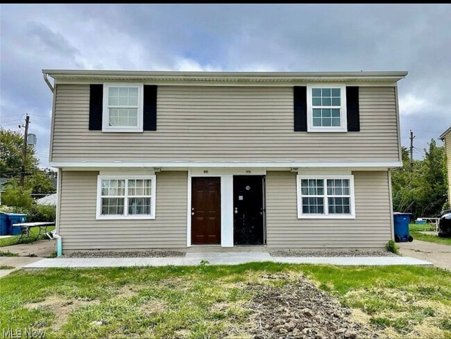 Building Photo - 1317 Massachusetts Ave