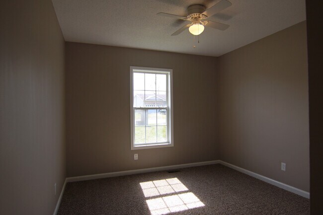 Building Photo - 3 Bedroom Pet Friendly Home For Rent Near ...