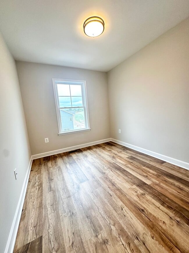 Building Photo - Brand New Townhouse for Rent in Congers Creek