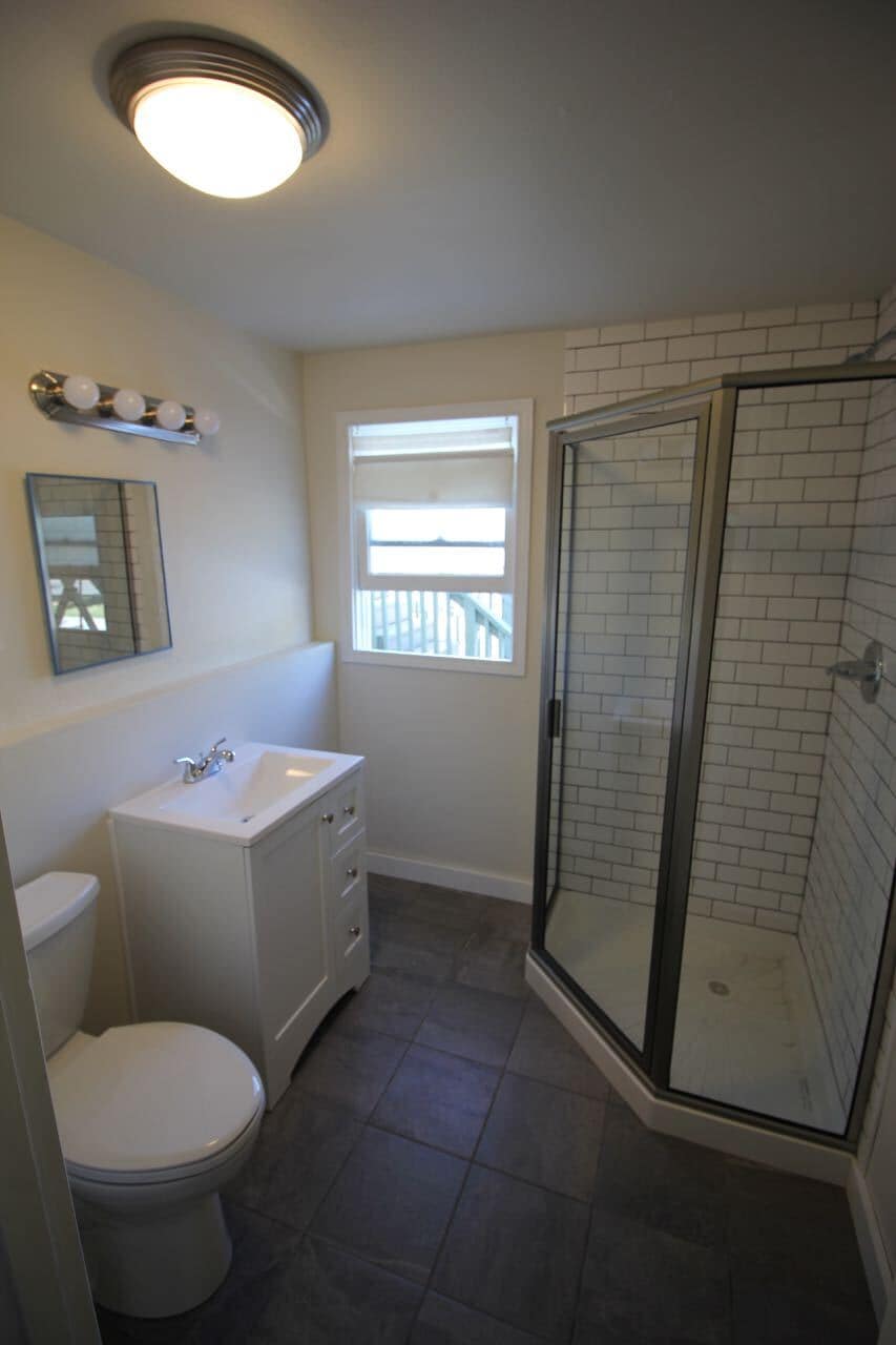 bathroom - 210 Northeast 5th Avenue
