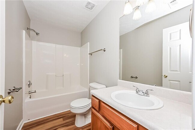 Building Photo - 801 Winsap Dr