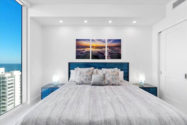 Building Photo - 151 N Seabreeze Blvd