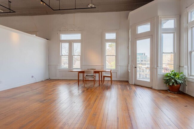 Building Photo - Cook Building (CB)