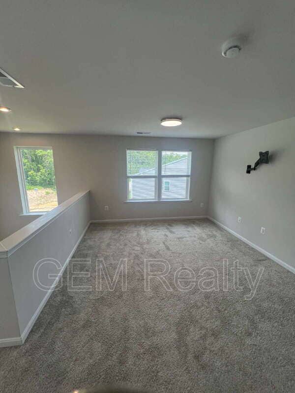 Building Photo - 6259 Bobcat Ln
