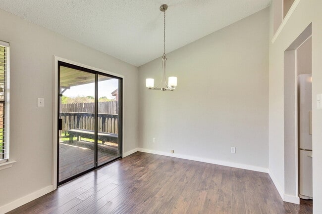 Building Photo - 2104 Agarita Trail
