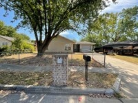 Building Photo - LEASING