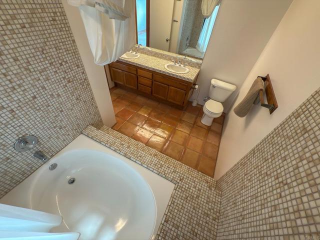 Building Photo - 4009 Canario St
