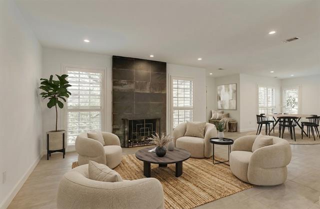 Building Photo - 2045 Marydale Rd