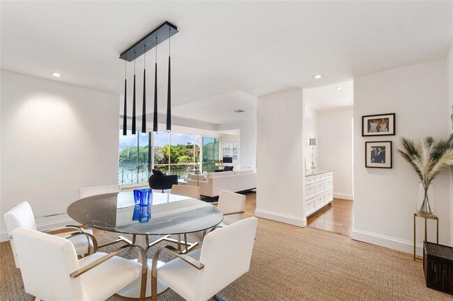 Building Photo - 311 E Morse Blvd