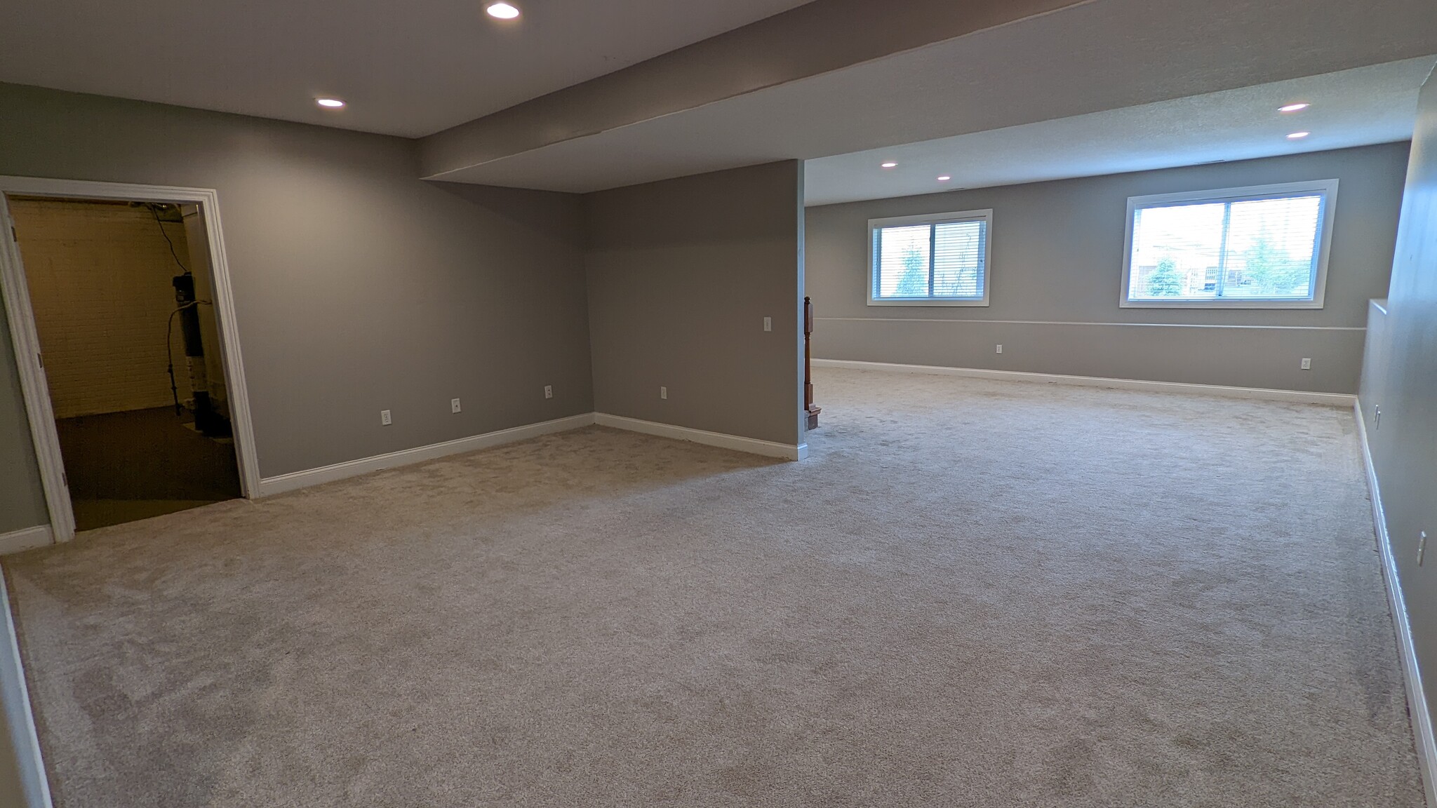 Building Photo - 306 Southwest Carriage Drive