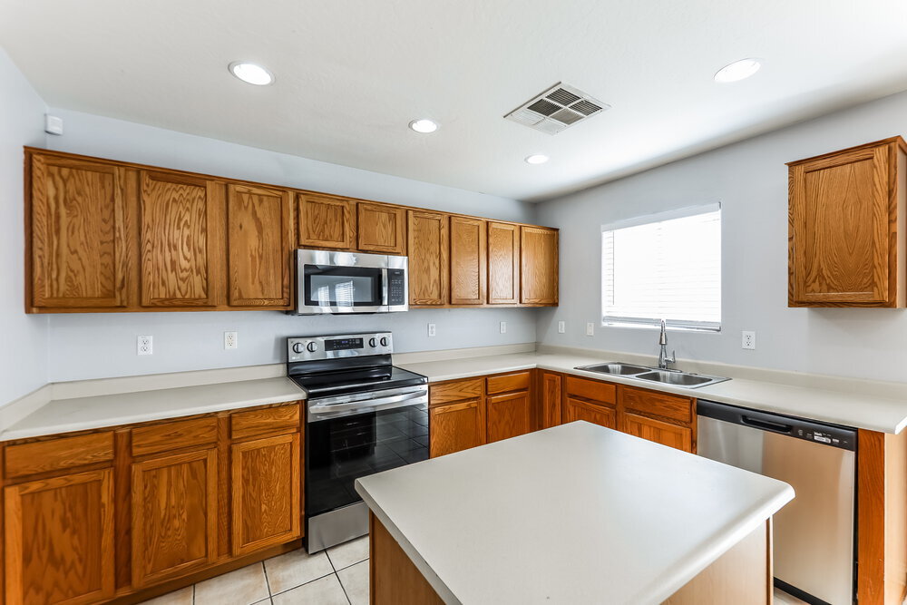 Building Photo - 16809 W Central St