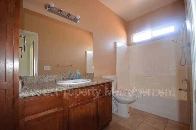 Building Photo - 13828 Luis Dr