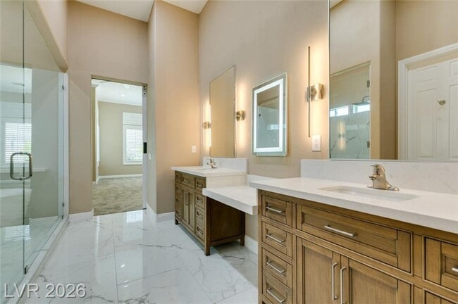 Building Photo - Elegant Anthem Country Club Residence with Spa, Balcony & 3-Car Garage