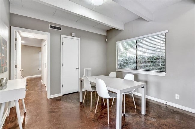 Building Photo - 2308 Enfield Rd