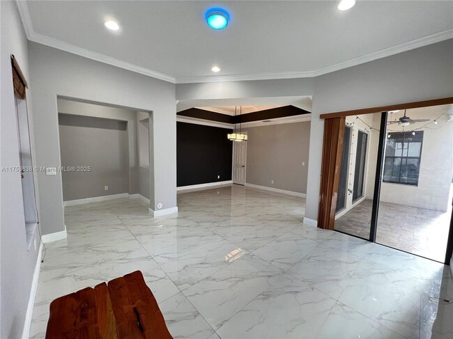 Building Photo - 8342 NW 39th Ct