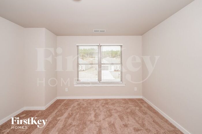 Building Photo - 1325 Brookhaven Dr