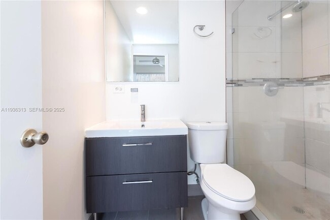 Building Photo - 7818 Dixie Beach Cir