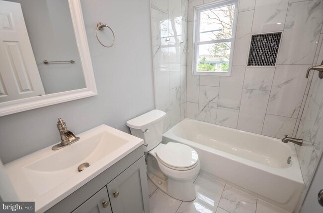 Building Photo - 7582 Annapolis Rd