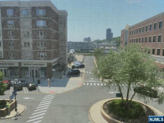 Building Photo - 2207 City