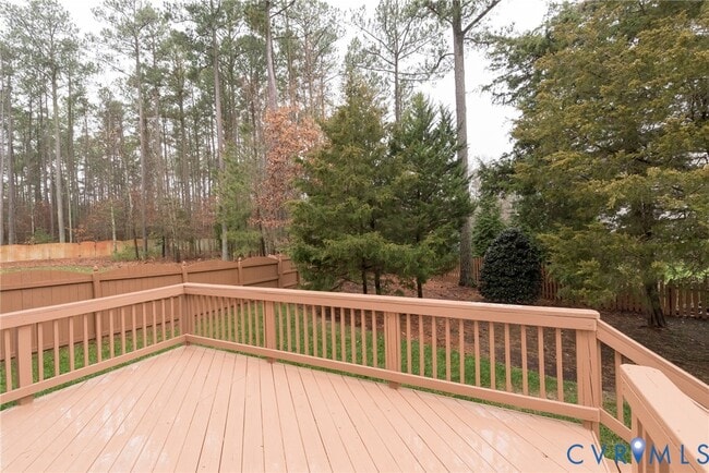 Building Photo - 11412 Pinedale Dr