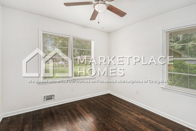 Building Photo - 5946 Shady Ln Cir