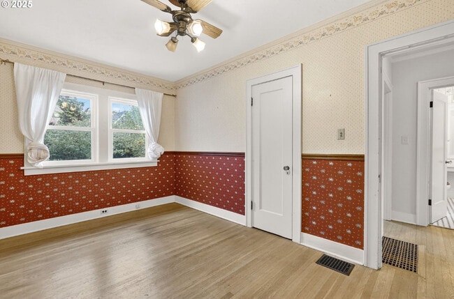 Building Photo - 3748 NE 23rd Ave