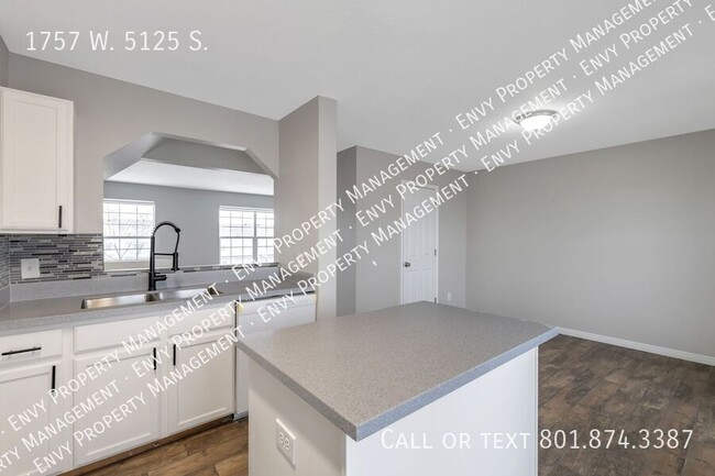 Building Photo - 1757 W 5125 S St