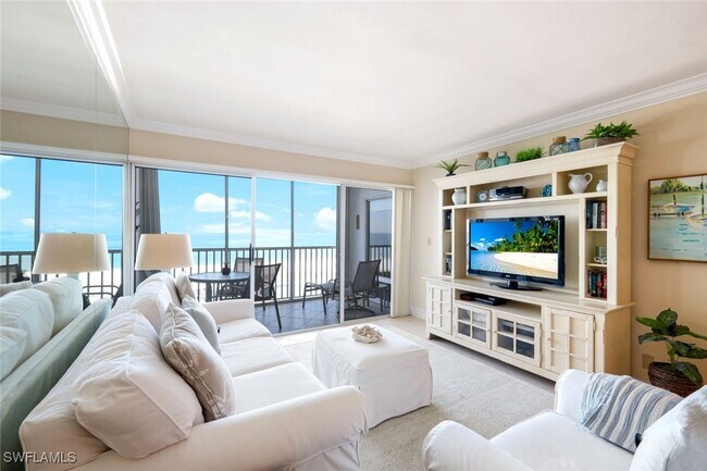 Building Photo - 3443 Gulf Shore Blvd N