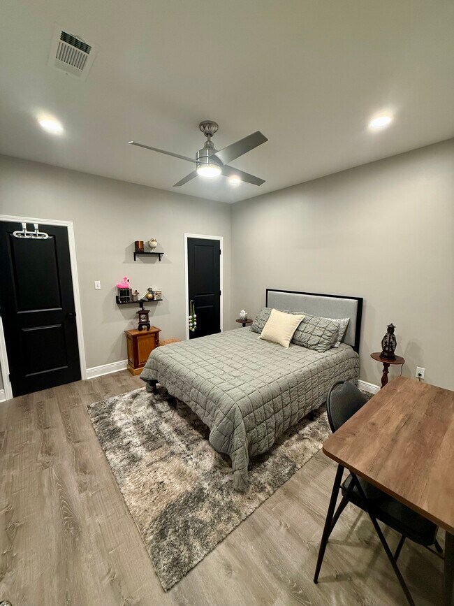 Building Photo - 1362 Harrison Ave