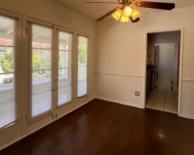 Building Photo - 1171 Huntington Dr
