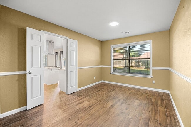 Building Photo - 15002 Havenridge Dr