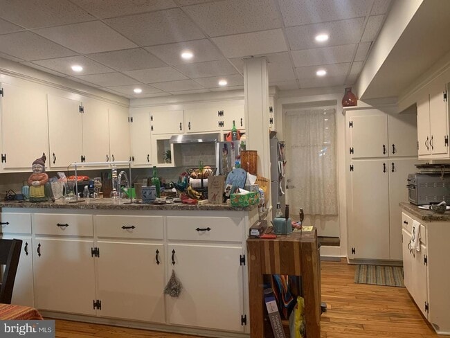 Building Photo - 256 Radcliffe St