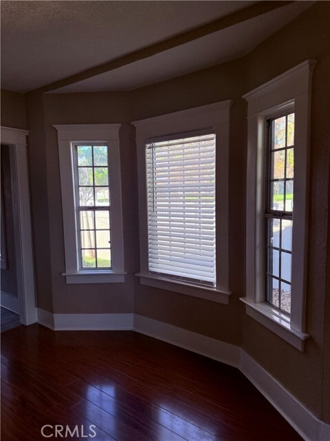 Building Photo - 119 N Cullen Ave