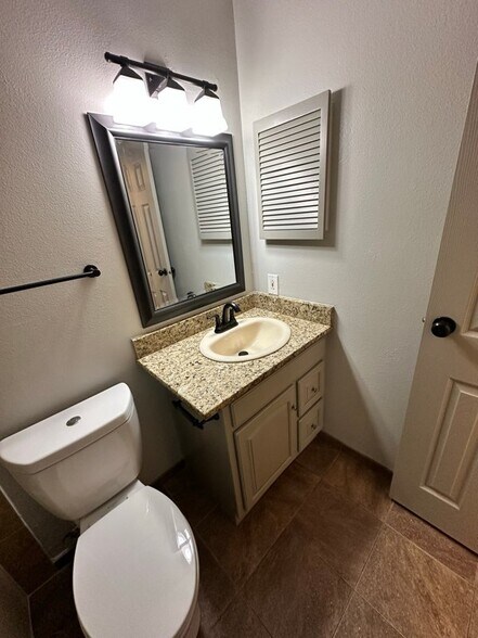 Building Photo - 4400 S Quebec St