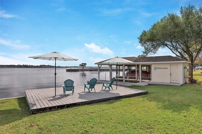Building Photo - 9698 E Shore Dr