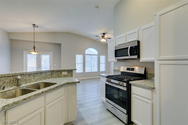 Building Photo - 6568 Strolling Plains Ln