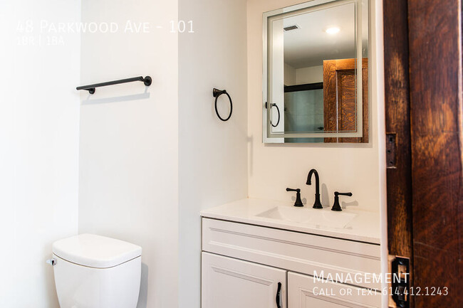Building Photo - 48 Parkwood Ave