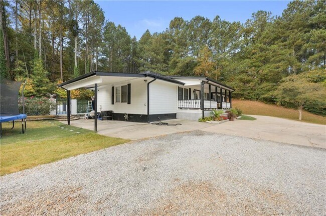 Building Photo - 404 Springlake Rd