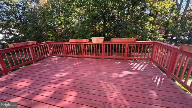Building Photo - 709 Pine Drift Dr