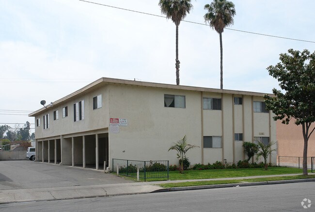 Building Photo - Buena Grove