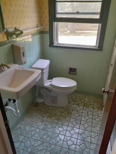 Building Photo - 2111 Paden St