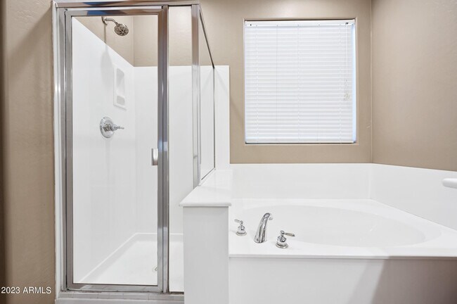 Building Photo - 18165 W Canyon Ln